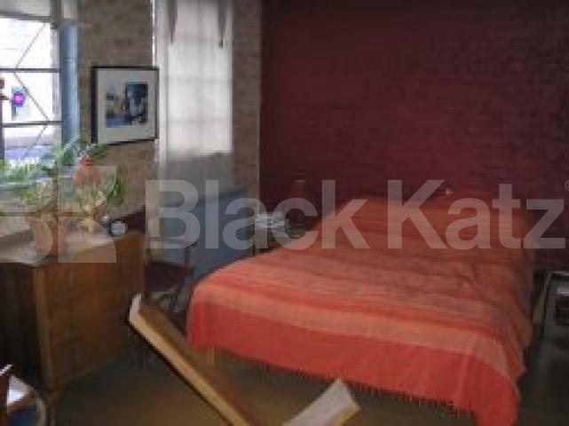 			New Instruciton, Studio Apartment, 1 bath, 1 reception Studio			 Queens Crescent, CHALK FARM / KENTISH TOWN NW5